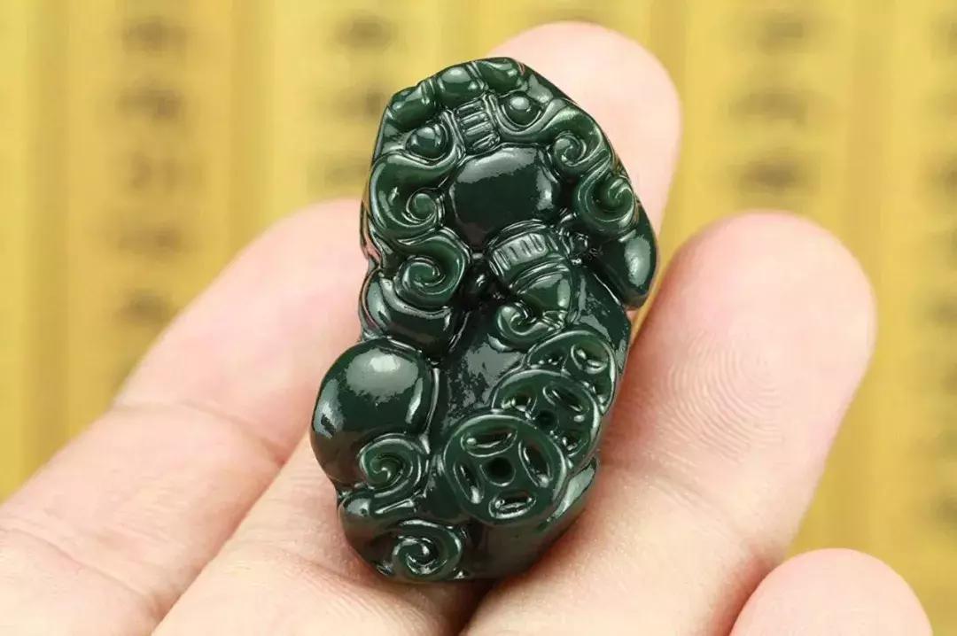 李嘉诚貔貅阵,李嘉诚办公室摆88只貔貅