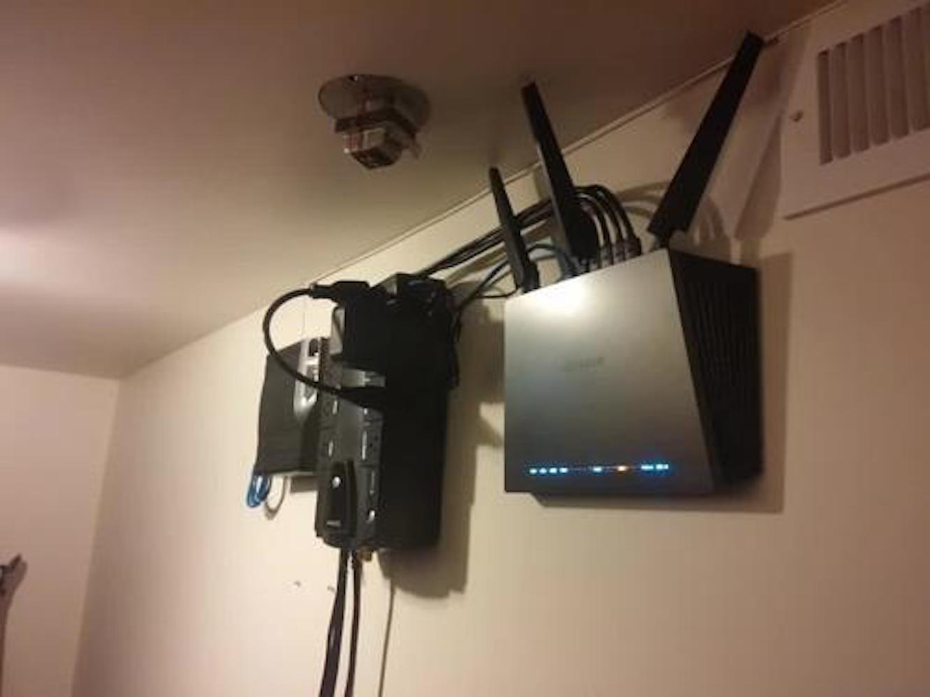 路由器怎样摆放信号会增强,怎么样摆放路由器提高网速