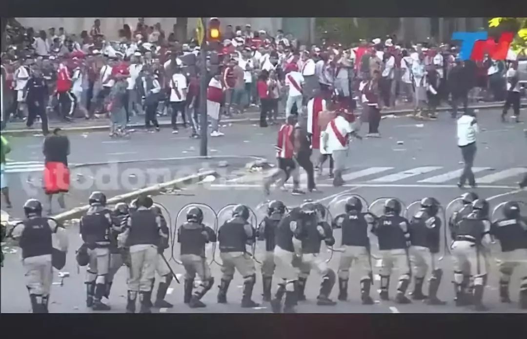 从观众视角观看世界杯总决赛,不同角度看阿根廷夺冠