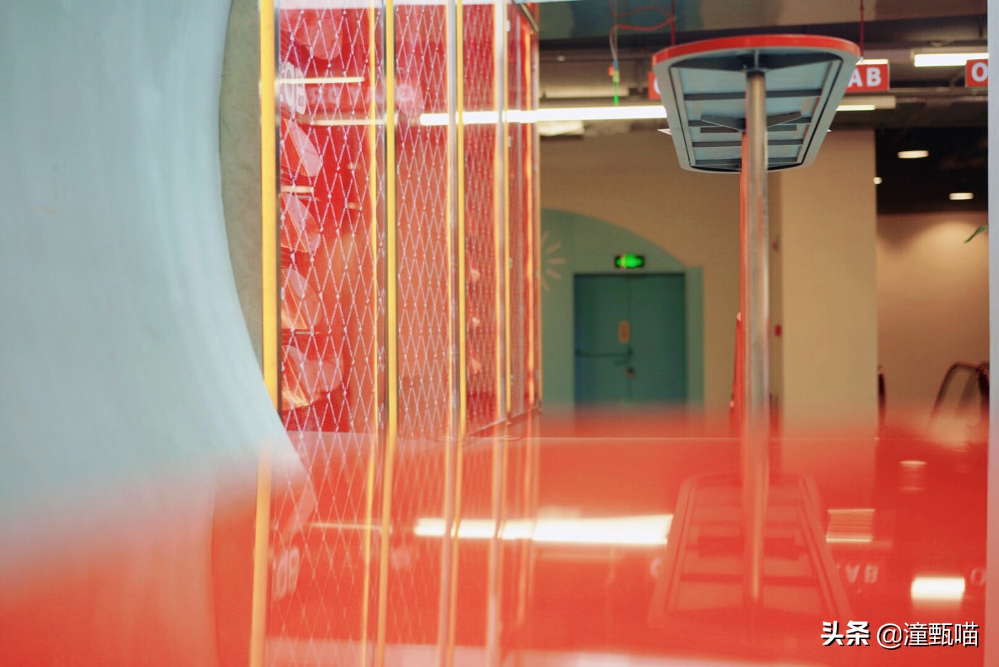 不会玩滑板但爱街头范,爱奶茶又想玩不一样花样,来这统统满足你