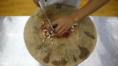 新疆炒羊肉的家常做法大全集,回族芹菜炒羊肉家常做法宁夏