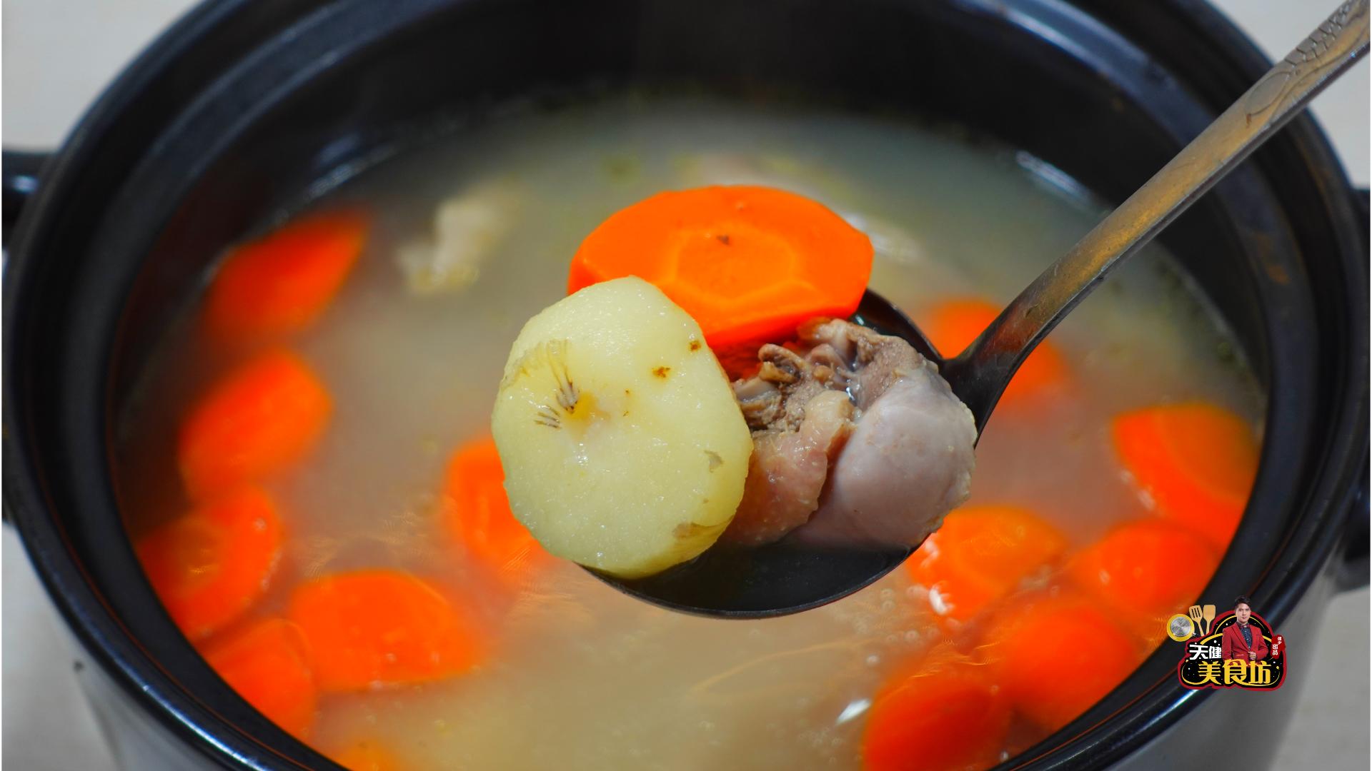 老鸭汤荸荠的家常做法,广式清炖老鸭汤的家常做法大全