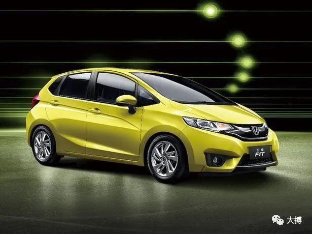 本田飞度第一代到第四代外观图片,本田飞度三代真实驾驶感受