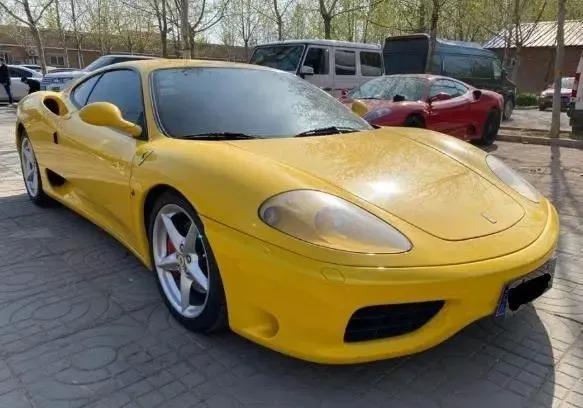 小伙50万买辆二手法拉利360，2005年上牌，3.6L引擎声浪依旧浑厚