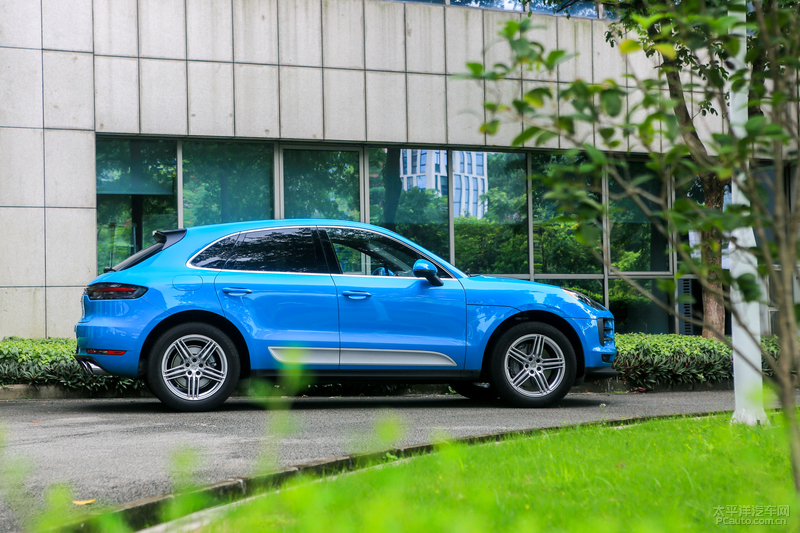 2019款保时捷macans运动suv之选 (2022款保时捷macan s深度试驾2.9t)