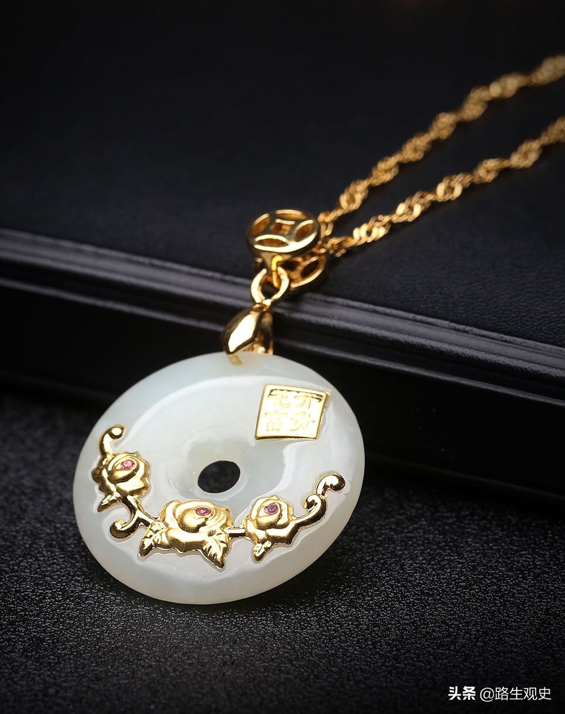 *疆新**有2座山，让黄金与美玉在2500年前相遇，影响了中国人的审美