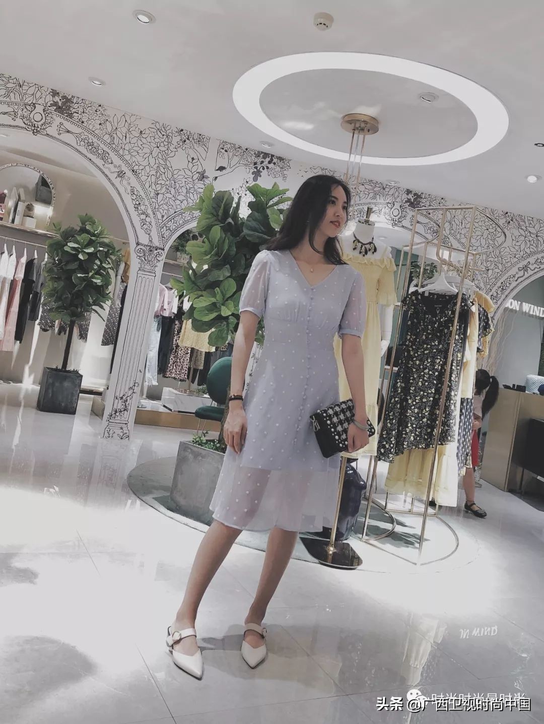 职业装不要西服,职业装穿起来不好看