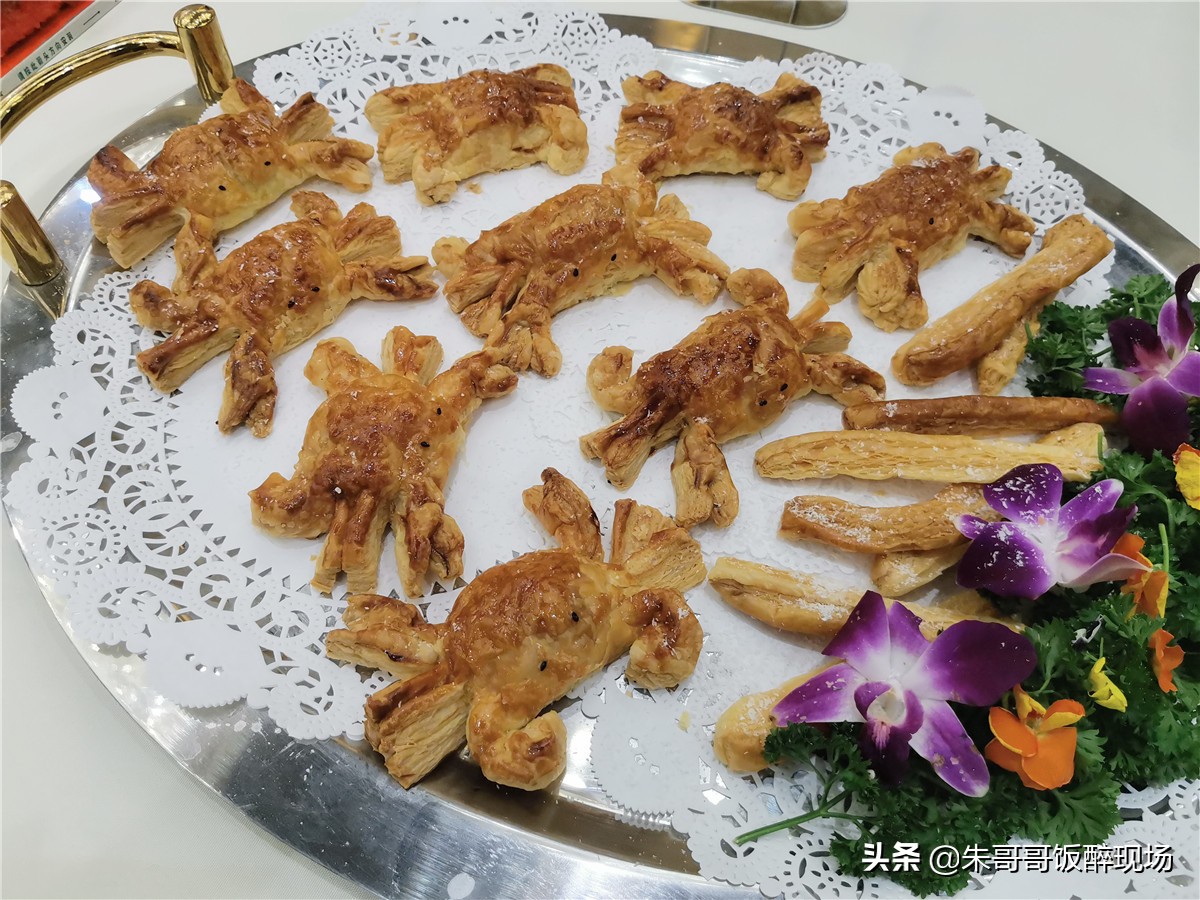 何逸奎大师,华南烹饪技术学校何逸奎