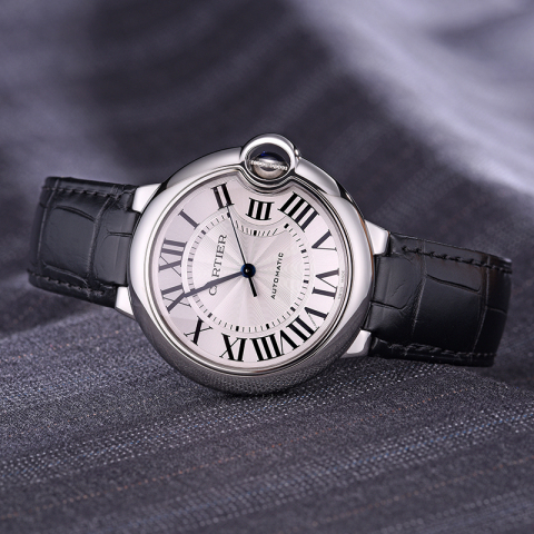 冬天怎么搭配手表,冬天没有耳环怎么配饰