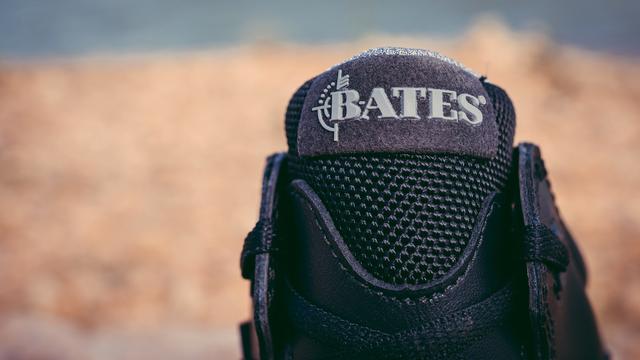 户外达人日常通勤穿的战术靴——体验BATESGX-4（E2266）战术靴