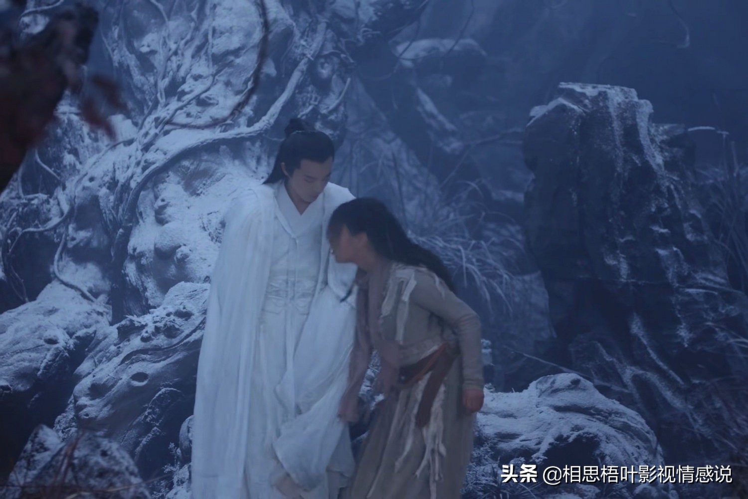 且听凤鸣君临渊认出凤舞,且听凤鸣的君临渊是谁