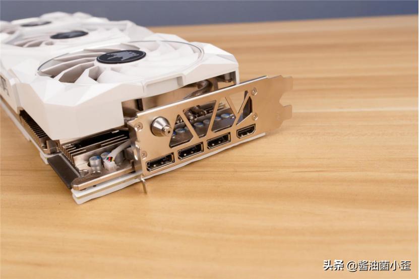 影驰rtx3090金属大师尺寸,影驰20周年纪念版rtx4090显卡开箱