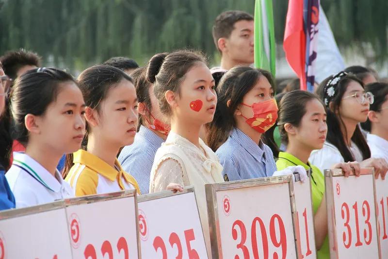 承时代使命谱青春华章演讲稿视频,承时代使命谱青春华章