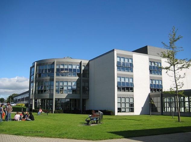 普通家庭怎么负担留学费用,工薪家庭怎样去美国留学