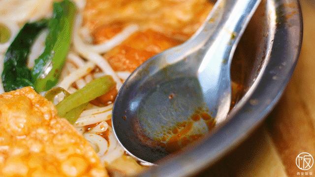 又臭又香螺蛳粉真的很好吃,超臭但超好吃的螺蛳粉