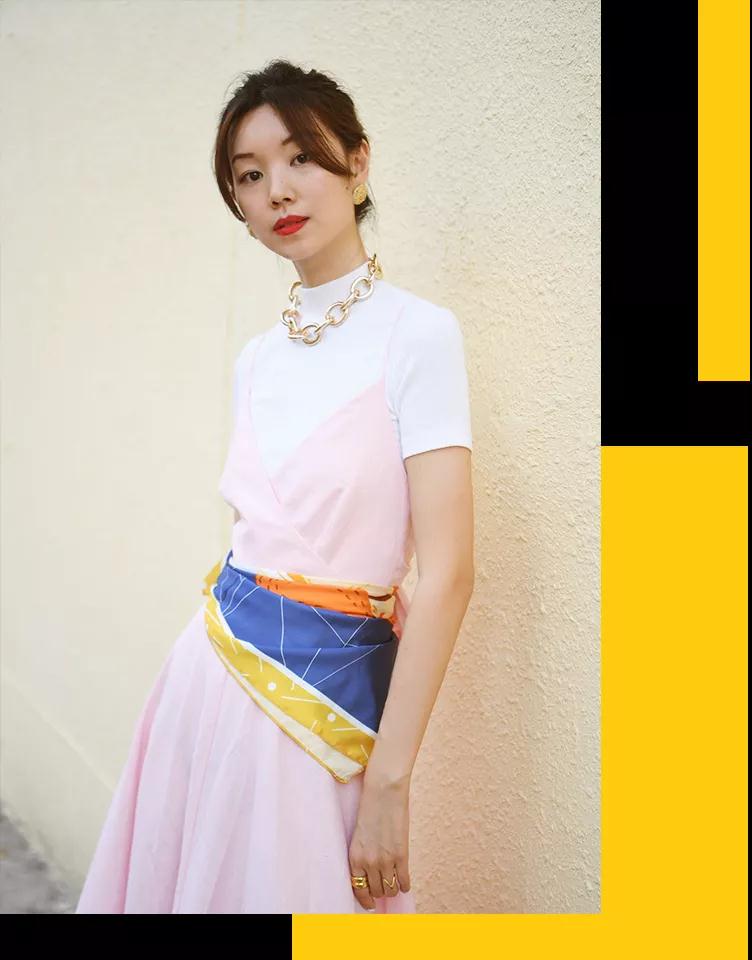 很好看不挑人的一款连衣裙,时髦显瘦又新颖的连衣裙