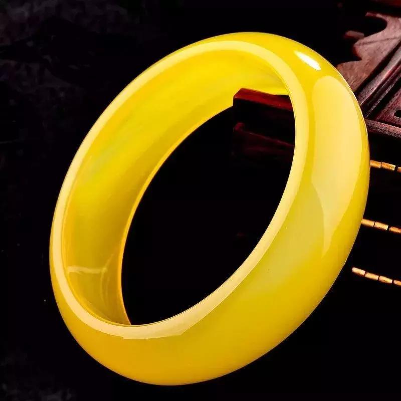 翡翠怎么保养会越戴越亮,钻石不亮雾蒙蒙是怎么回事