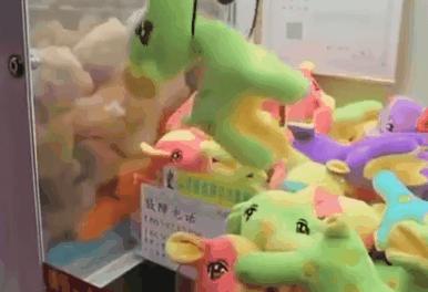 抓娃娃的几个小技巧保证抓得住,靠谱的抓娃娃小技巧