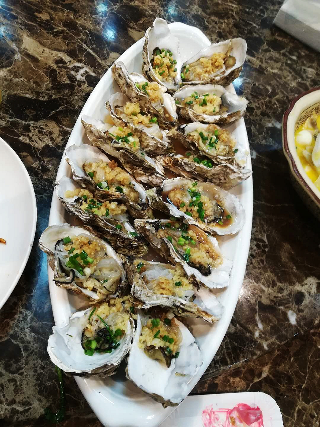 朋友生日请吃饭还得大家平摊买单,朋友生日请吃宴席