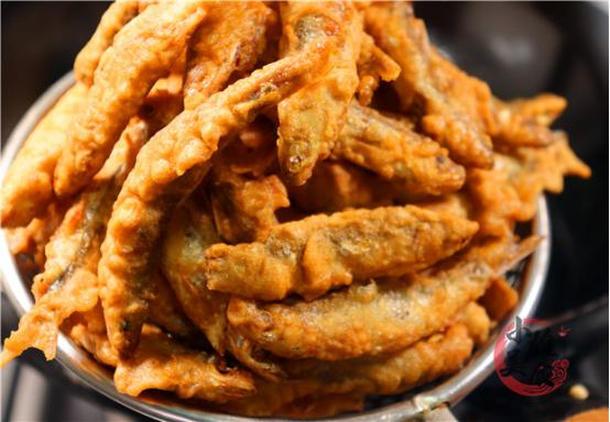 炸鱼用小酥粉怎么做,炸鱼挂芡是用淀粉还是用面粉