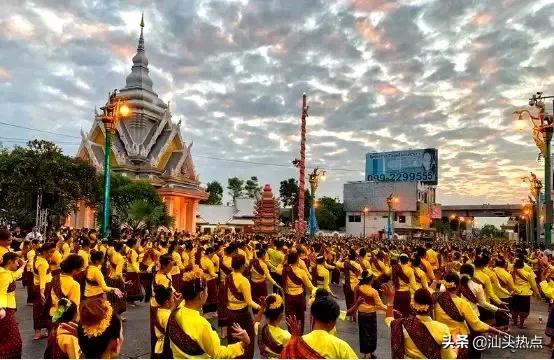 李嘉诚潮州饶平,祖籍潮汕的泰国富豪