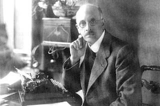 勤奋撑起一片天——谁是推理小说世界里最努力的侦探?