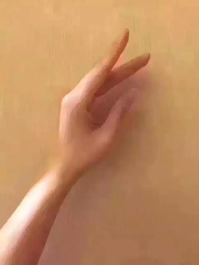 新疆舞蹈基本动作手势,中国舞蹈基本功连串视频