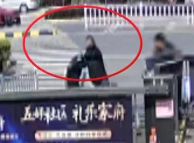 出入起纷争，大叔很受伤！芜湖人请配合这项工作…