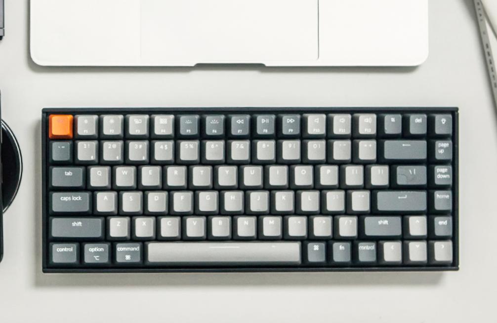 敲代码程序员,敲代码的程序员