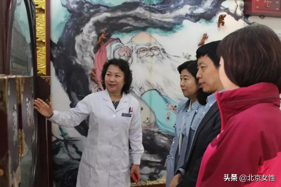 巾帼岗位巾帼标兵,巾帼风采巾帼力量巾帼担当