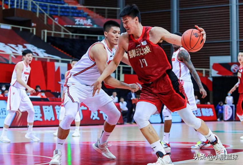 13分钟2分5板！连续七场低迷，*疆新**天才内线真被首钢用废了吗