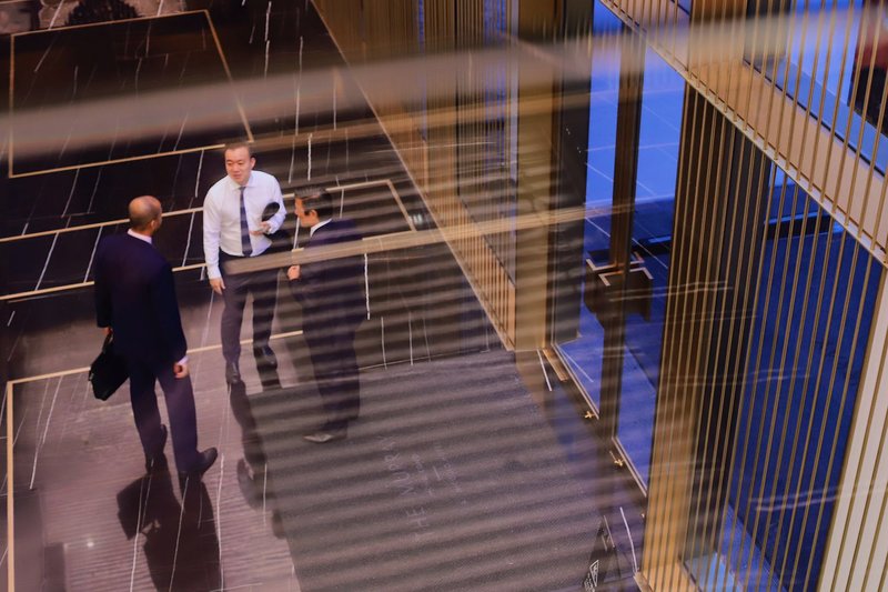 住进这座香港潮牌酒店，像是完成了一趟艺术旅行