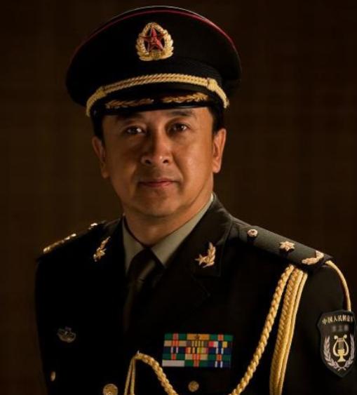 韩红李幼斌陈红军衔谁高,韩红几几年当军人