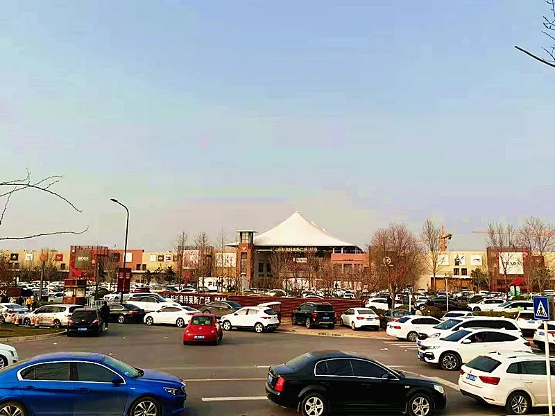 郑州杉杉奥莱如何停地下停车场,郑州杉杉奥莱好停车吗