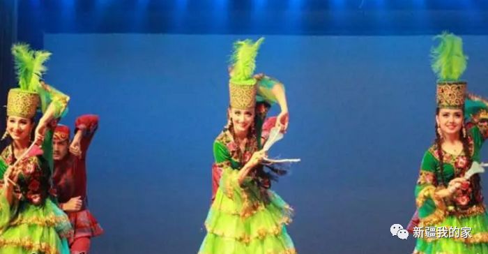 校园美食节登上热搜，*疆新**师范大学没想到你是这样的