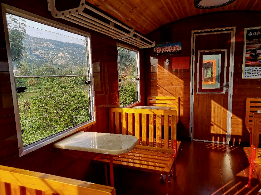 爱，无关于其他，只关乎你我。