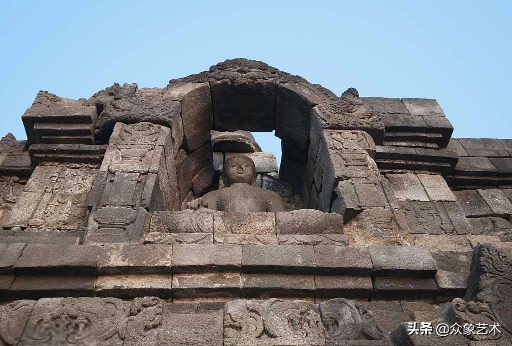 世界最大的佛寺在哪里,婆罗浮屠塔附近寺庙