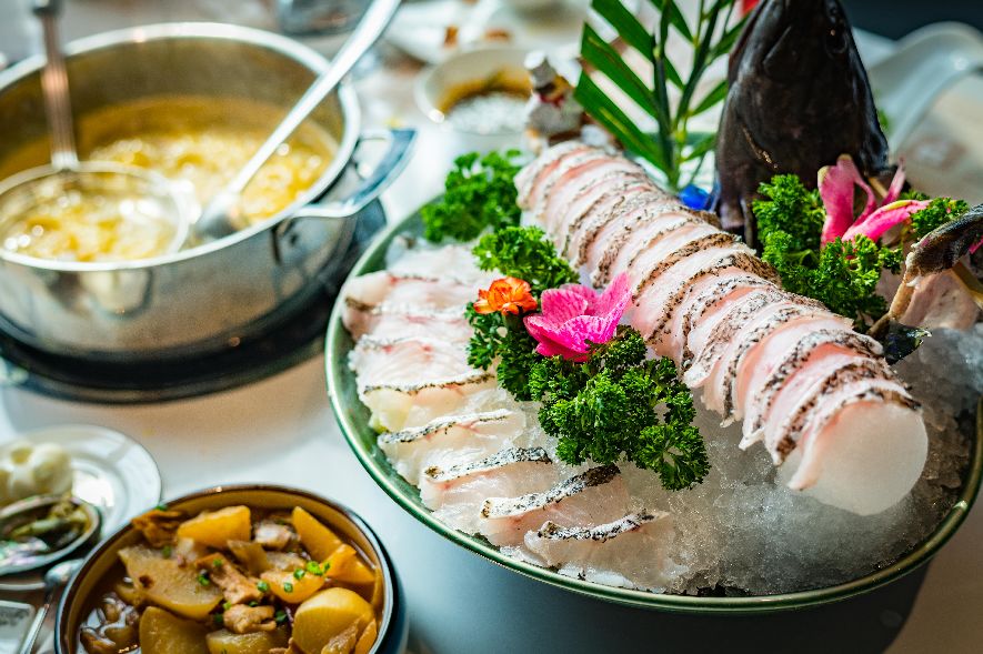 在郑州，吃养颜旺财老虎斑，就来肥隆“食斑节”