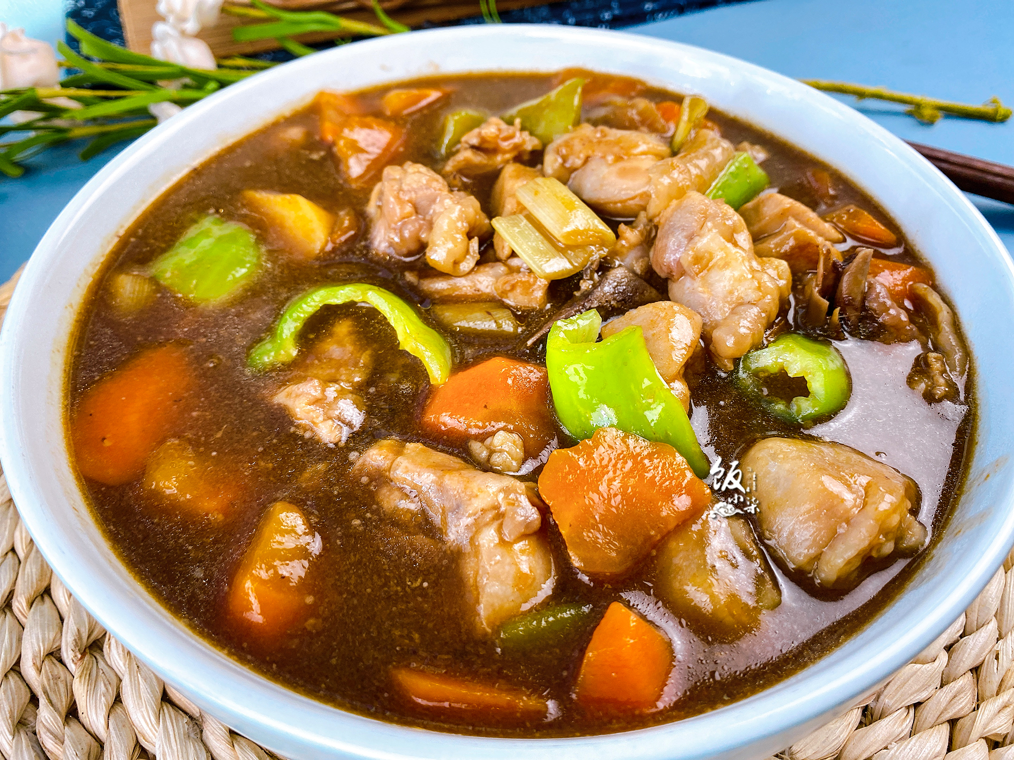 外卖黄焖鸡怎么吃不长肉,最正宗的黄焖鸡外卖做法