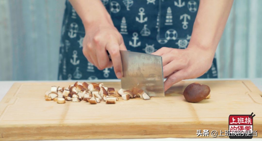 水蒸蛋怎么蒸得又嫩又滑,水蒸蛋加几倍水