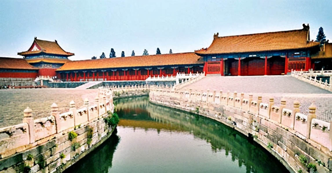 故事:我用10天谋划,让欺负我的新科状元菜市口问斩