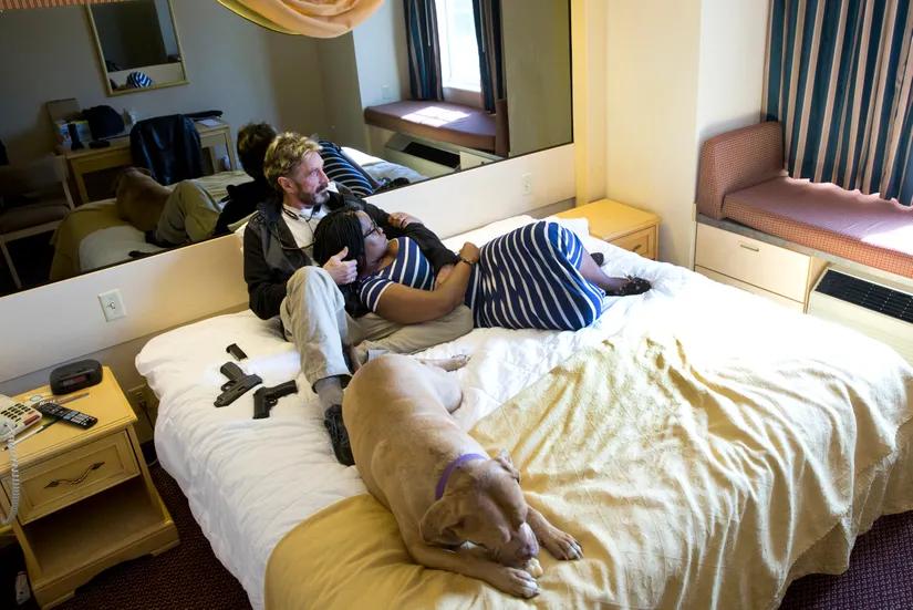 杀毒软件之父狱中自杀，生前疯狂吸毒，强杀邻居，自称有47个孩子