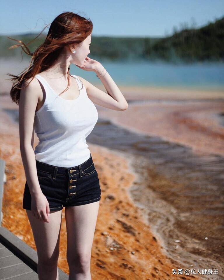 10个绝佳的哑铃动作,7天教哑铃经典8个动作女士