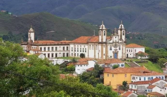 巴西邀请朋友洗澡的规矩,去巴西旅游女性