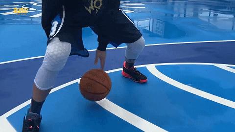 利拉德8.5代nba球场,利拉德上脚利拉德8代