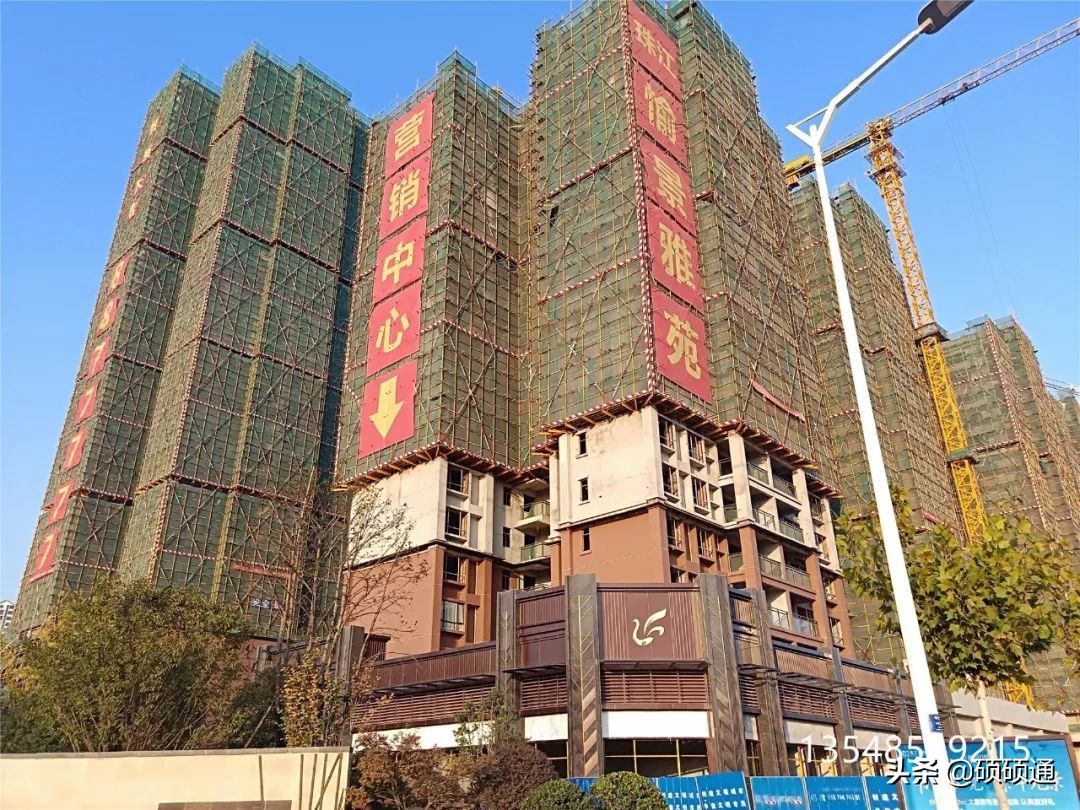 一种新型悬挑架的安装搭设装置,施工现场新型悬挑架