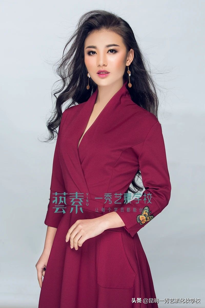 你眼里的化妆师和现实中的化妆师,化妆师的生活到底是怎样的