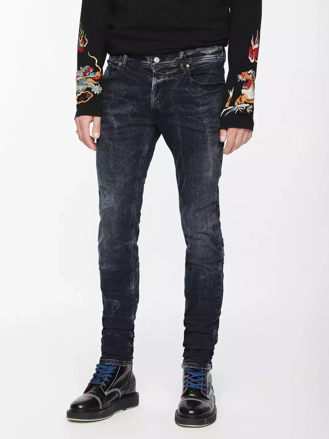 衣橱里的永恒经典牛仔裤,衣柜里的百搭牛仔裤