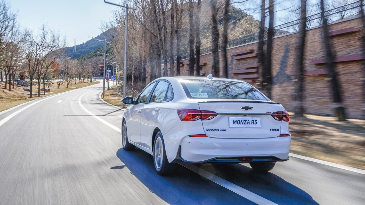 雪佛兰全新科鲁兹rs赛道动态表现,雪佛兰科鲁泽rs三缸车能不能买