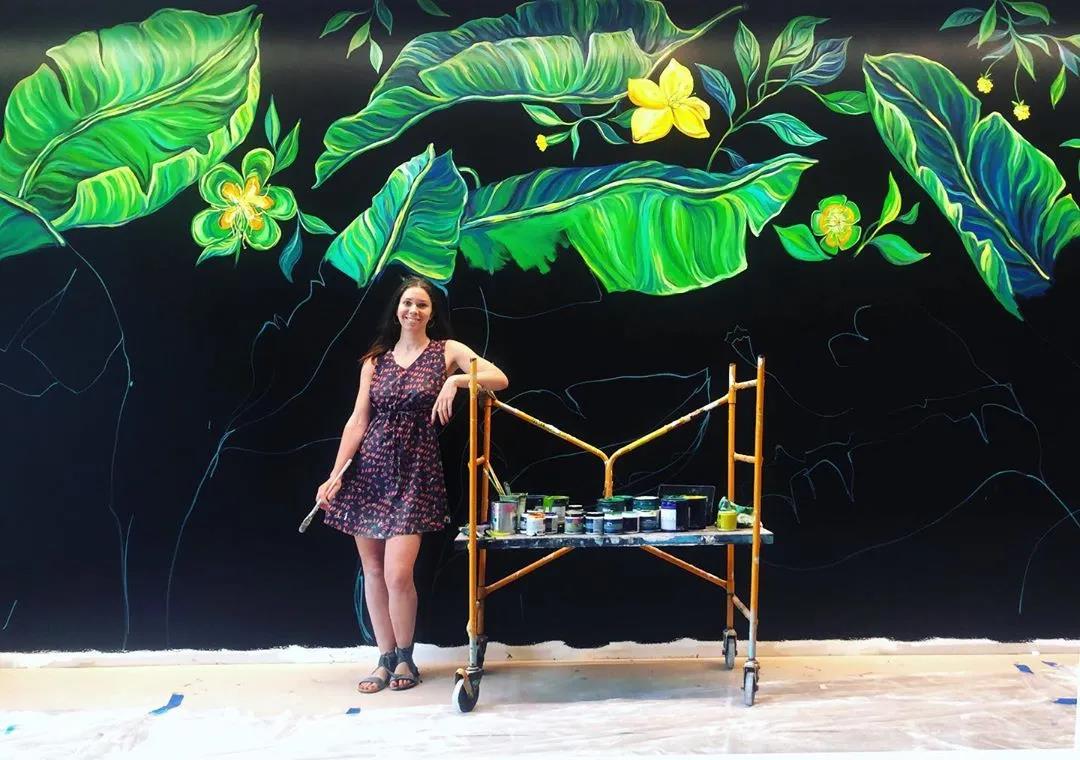 爱死这种手绘墙了，效果太美美到邻居羡慕嫉妒，网友：抢墙纸生意